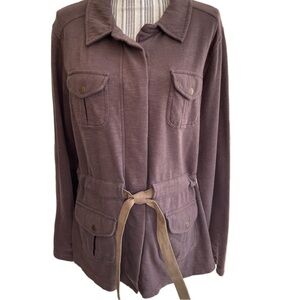 𝅺cabela’s jacket for women, size L, 100 % cotton material is soft and cozy